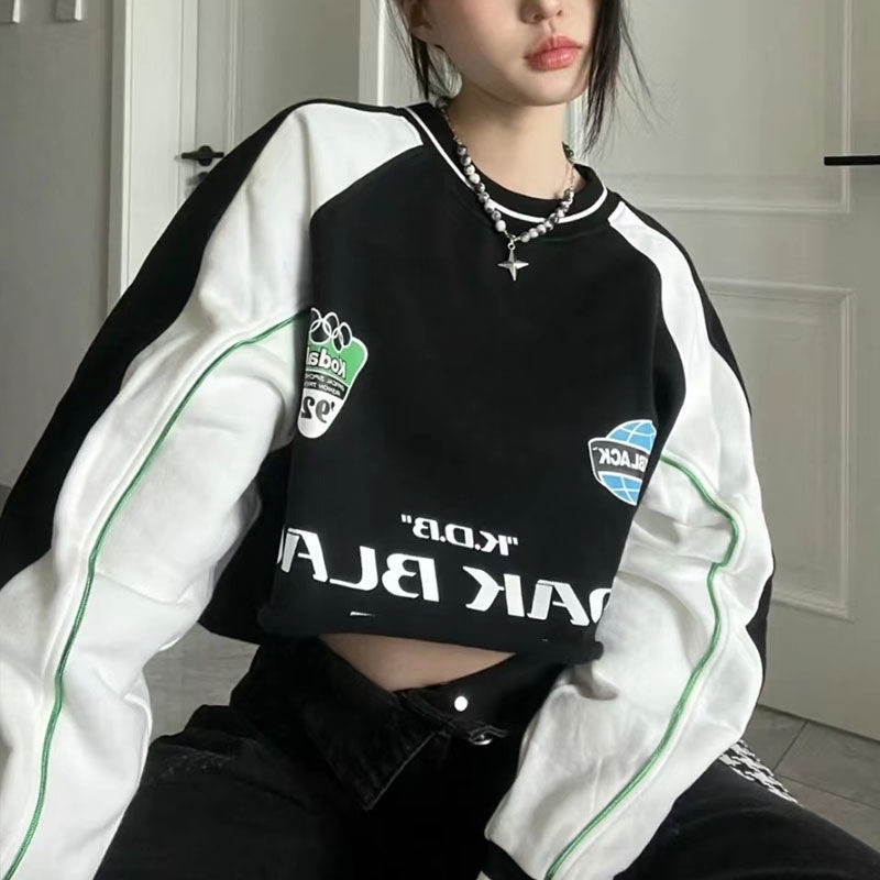 Áo sweater croptop thể thao