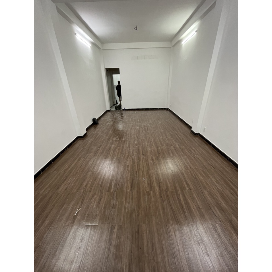 Miếng tấm nhựa giả gỗ cao cấp, Tấm nhựa giả vân gỗ sẵn keo tự dính tiện lợi chắc chắn sang trọng - 1 Tấm