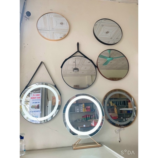Gương treo tường