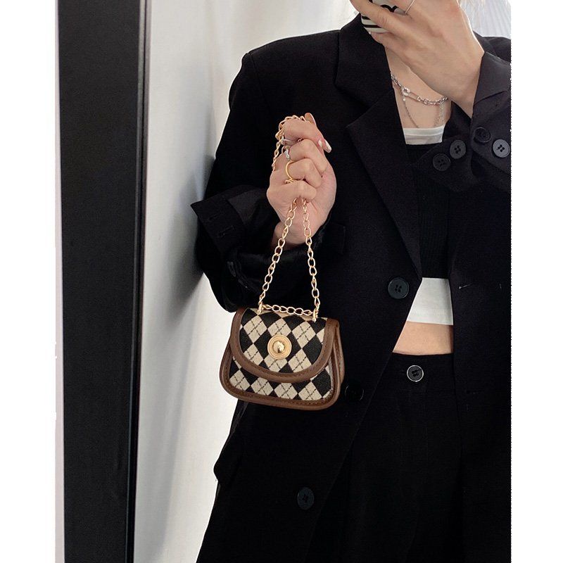 Túi Đeo Chéo Mini Phối Dây Xích Thời Trang 2021 Cá Tính Cho Nữ