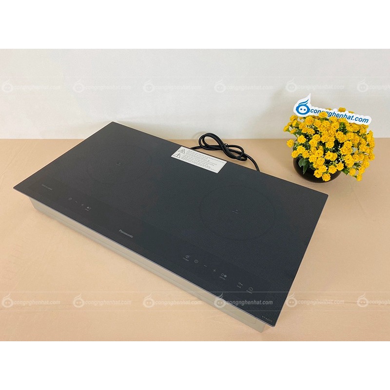 Bếp từ Panasonic KY-A227EKRA Tặng bộ nồi từ 3 món - Hàng chính hãng - Mới 100% - Bảo hành 36 tháng