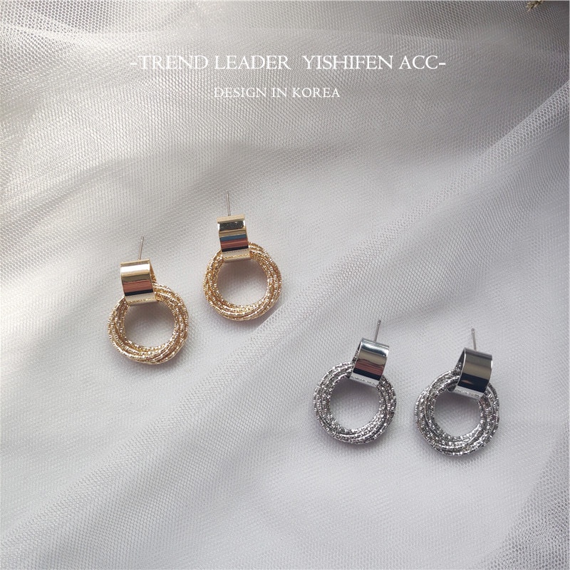 Khuyên Tai Thời Trang Hàn Quốc Đơn Giản Và Thanh Lịch