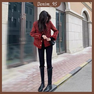 Áo khoác dạ tweed đỏ đô cúc đồng Trần bông có đệm vai