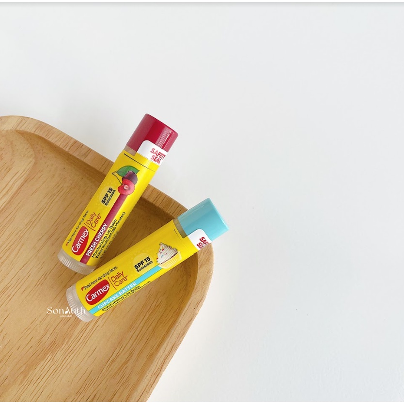 Son dưỡng Carmex Lip Balm