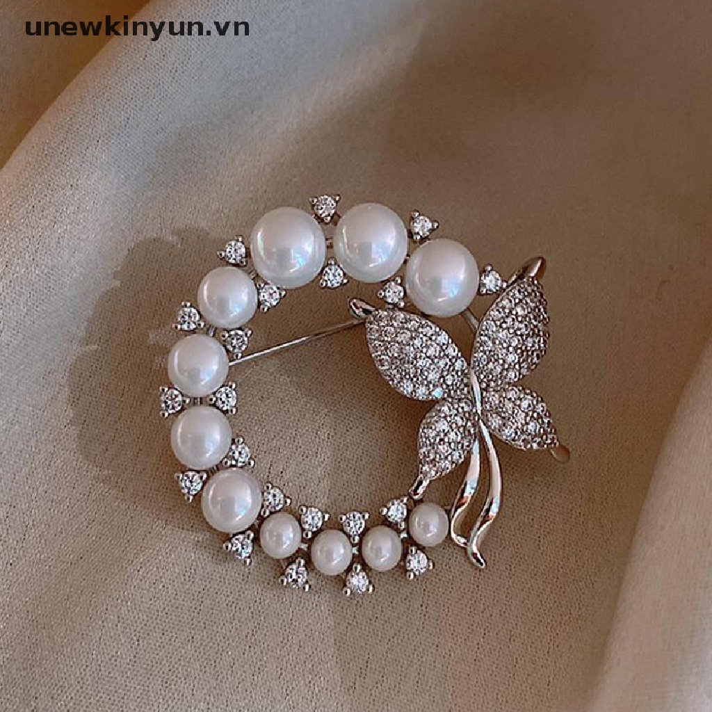 Ghim Cài Áo Hình Chữ King / Sweater / Trái Tim Đính Ngọc Trai Dễ Thương Thời Trang Cho Nam Và Nữ