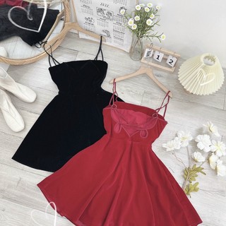 Đầm nhung 2 dây xoè đan sau
