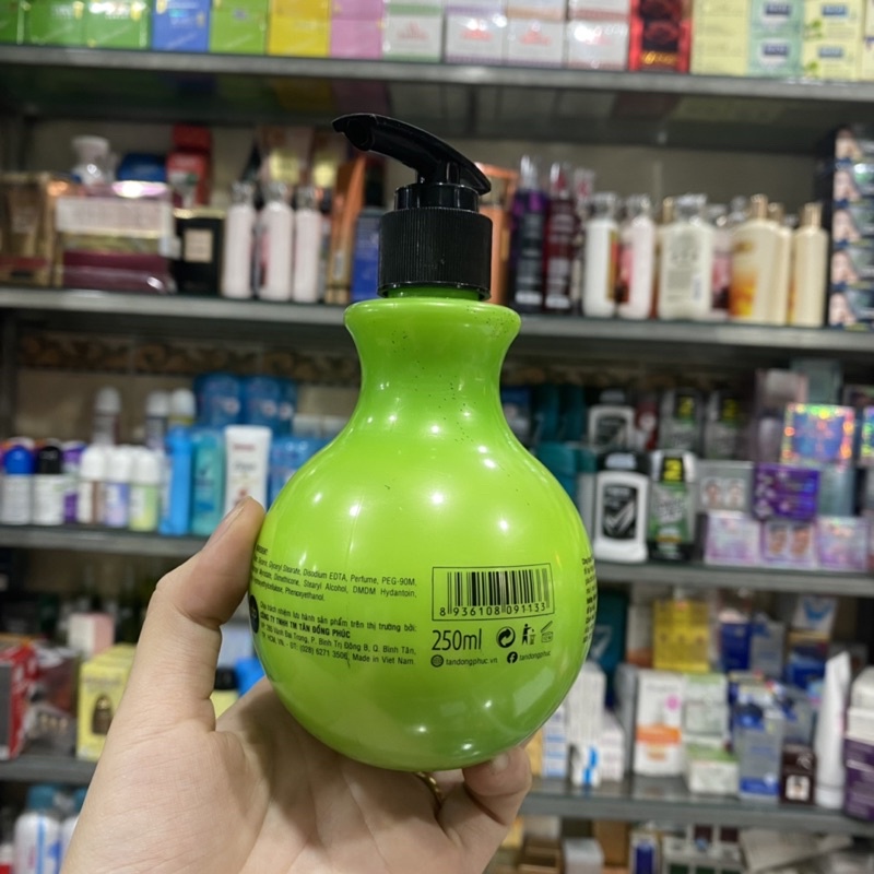 WAX GIỮ NẾP VÀ DƯỠNG DÀNH CHO TÓC UỐN XOĂN WELLMATE 250ML