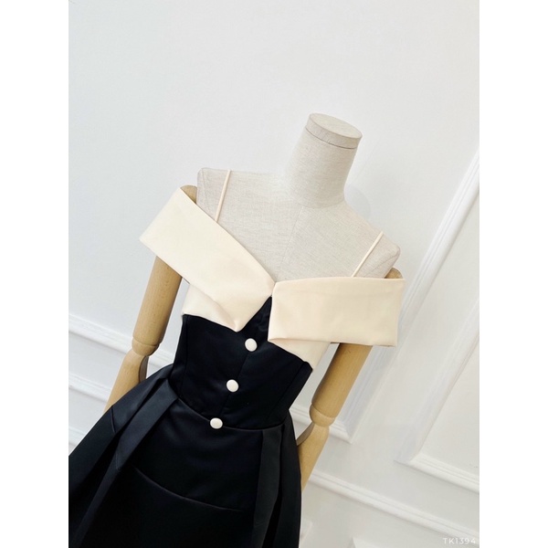 Đầm trễ vai nút