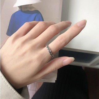 Nhẫn thiết kế đơn giản