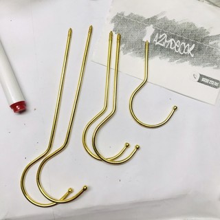 Đầu móc dùng thay thế cho móc/kẹp quần áo bị hỏng. Chất liệu kim loại, nhiều màu sắc và hình dáng.