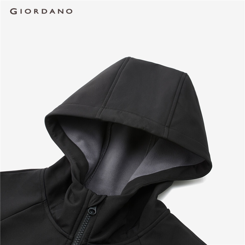 Áo khoác GIORDANO 01072677 tay ráp lót lông cừu tổng hợp dáng rộng có mũ trùm đầu dành cho nam