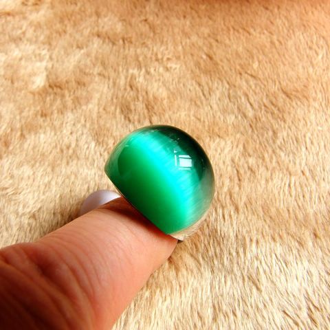 Nhẫn Thép Titan Không Phai Màu Đính Đá Opal Màu Xanh Lá Sang Trọng Cho Nữ