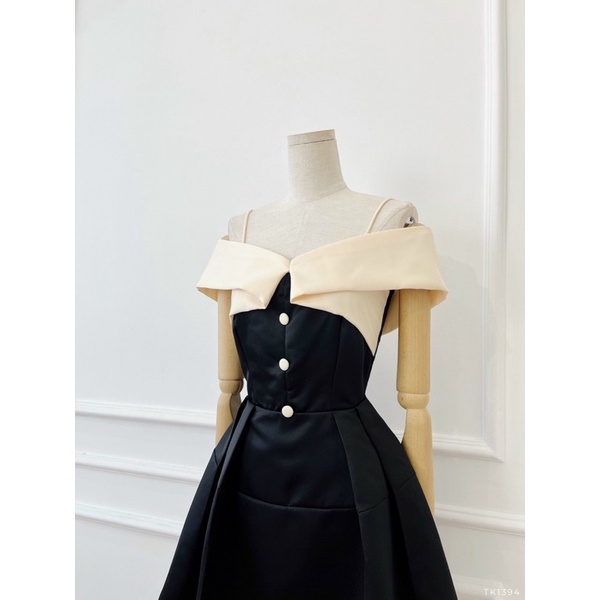 Đầm trễ vai nút