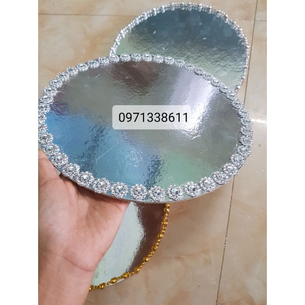 đế đựng giỏ quà có viền