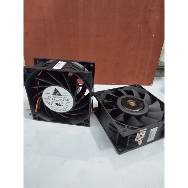 Quạt Tản Nhiệt Phản Lực 12V~4,32A~9x9x3,8cm