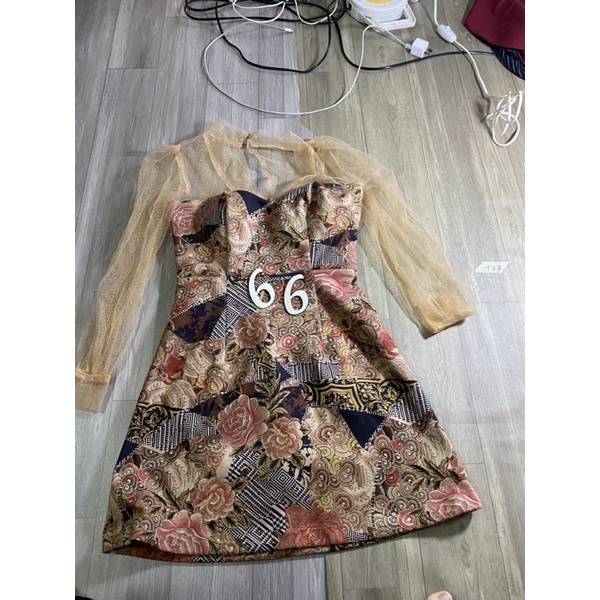 2hand đầm hoạ tiết kiểu eo 66cm mã 177