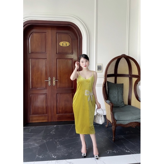Váy 2 dây nhung đính nơ đá sườn, đầm nhung cao cấp