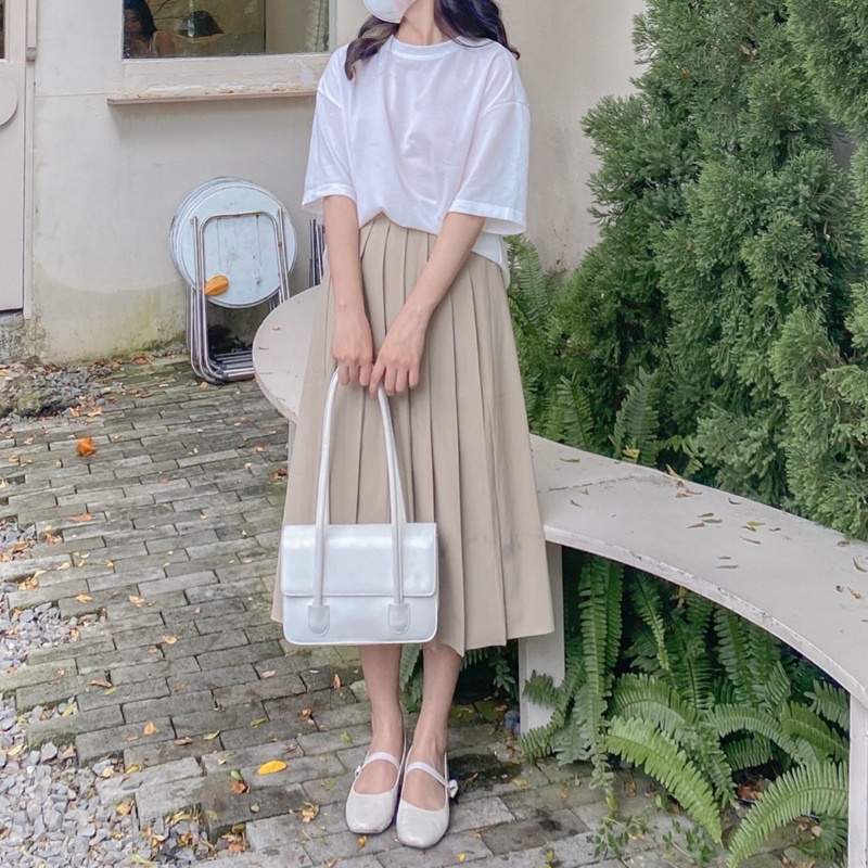 Chân váy xoè xếp ly midi dạo phố