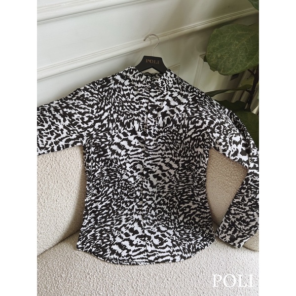 Áo sơ mi nam POLI MAN có màu hoạ tiết đen trắng