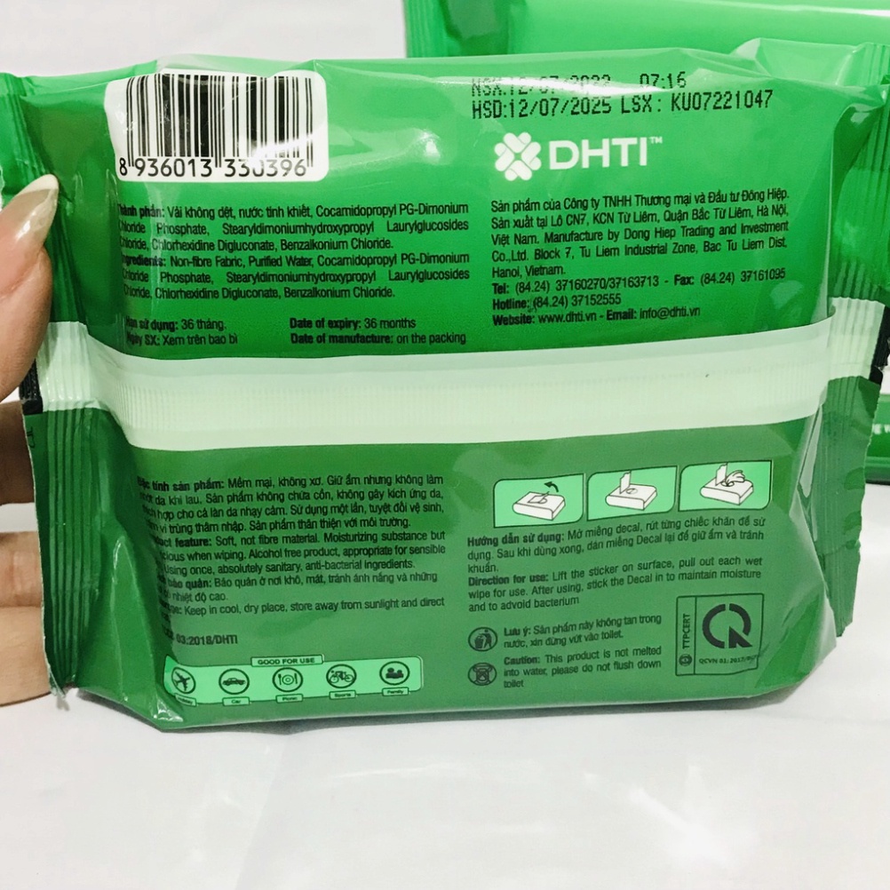 Khăn ướt cho da nhạy cảm Luck Lady 25 tờ