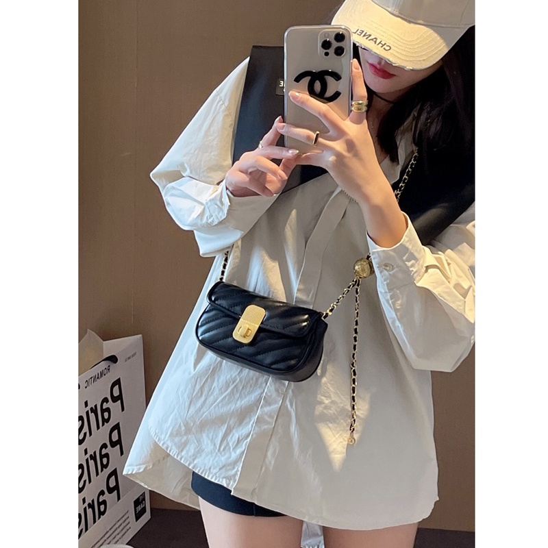 Túi xách nữ đeo chéo khóa xoay mạ đồng vàng siêu sang chất da mềm mịn cao cấp Capucha T226