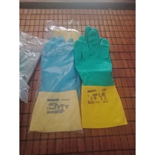 Găng tay chống hóa chất Ansell AlphaTec 87-224
