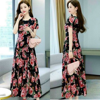 đầm xòe hoa hồng cổ tròn