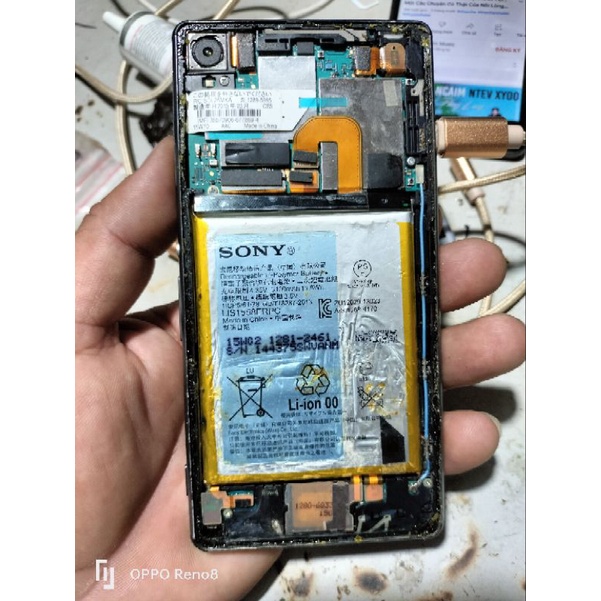 xác điện thoại Sony z3 hay z4 gì đó
