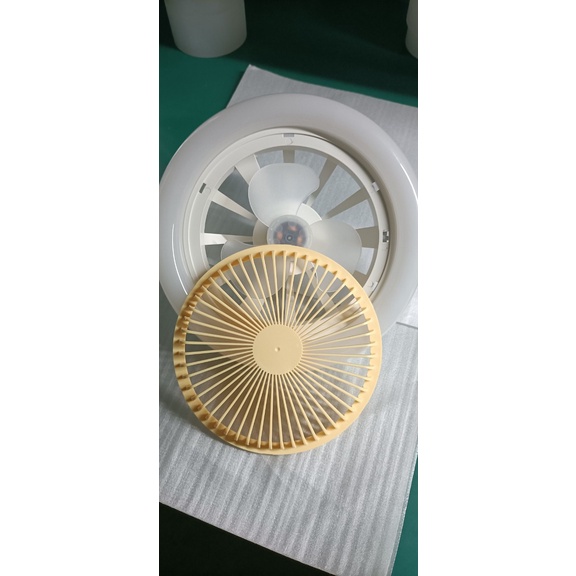 Quạt trần mini sử dụng đuôi E27 tích hợp đèn 30W 3 chế độ sáng có điều khiển từ xa