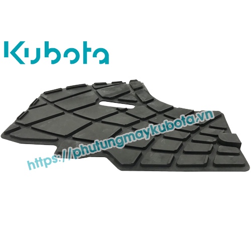 TC82247510 | Tấm Đệm Chân Cao Su (RH) Kubota L3218 | L4018