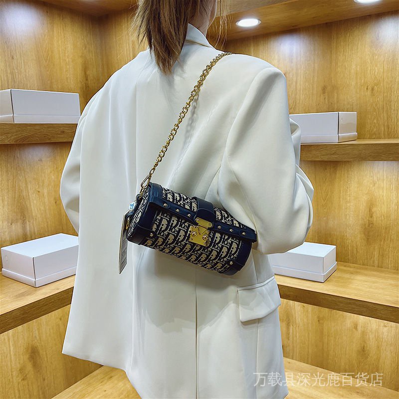 Túi Xách Đeo Vai / Kẹp Nách Hình Trụ Cao Cấp Phong Cách Mới 2022