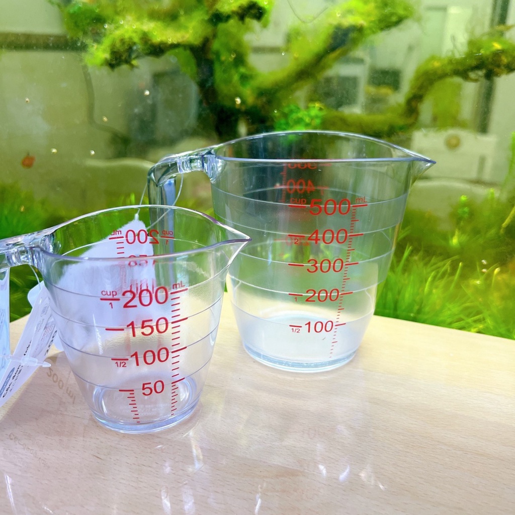 Ca đong định lượng chia vạch 200ml,500ml YOKO INOCHI tiện dụng dùng pha sữa cho bé
