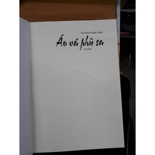Sách - Áo vá phù sa (tùy bút)