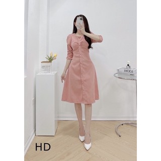 Đầm nhung tăm rúm ngực cúc bọc