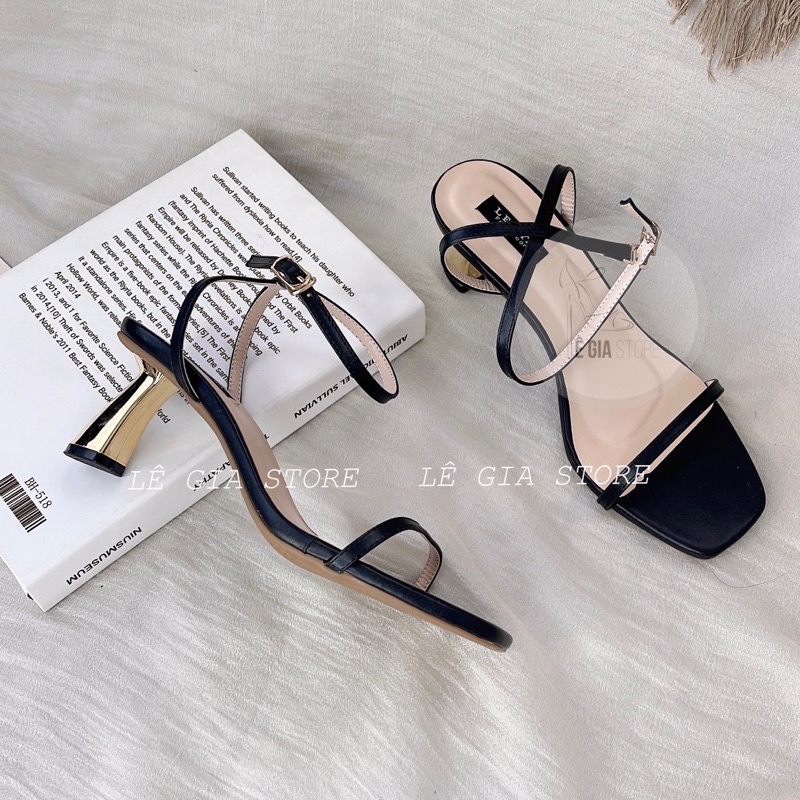 Sandal quai mảnh gót đồng