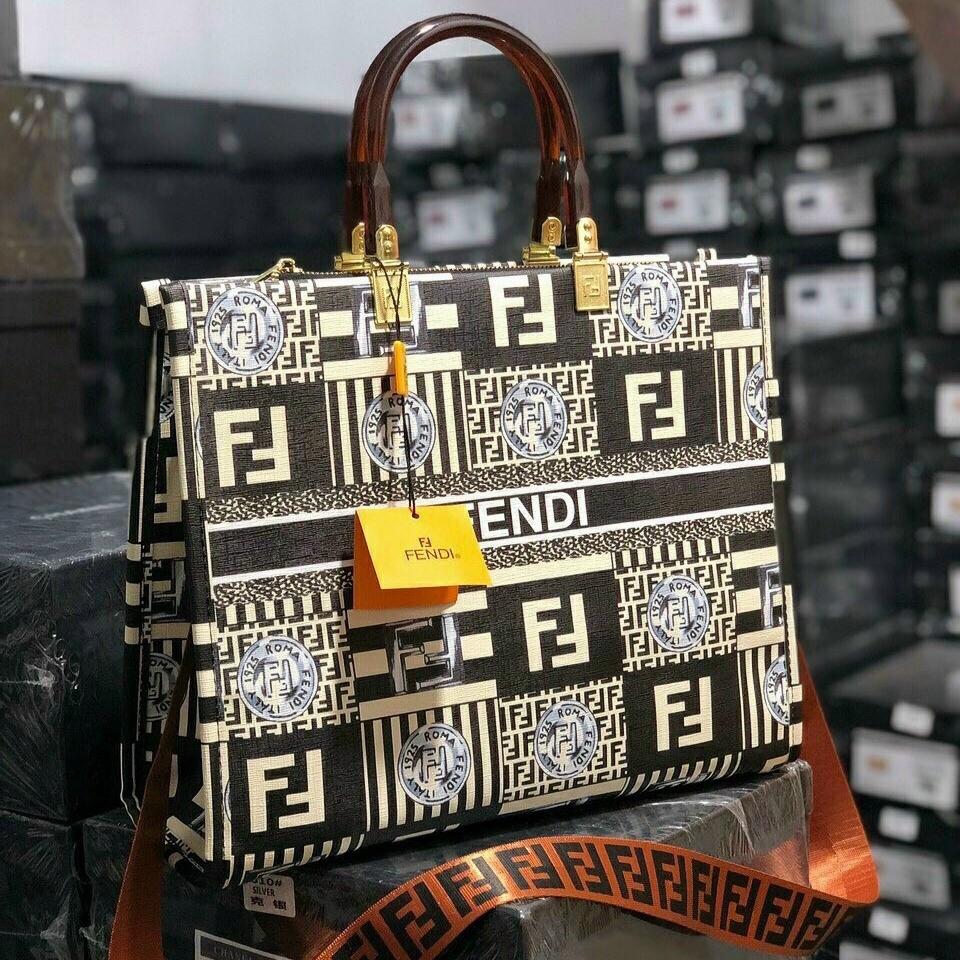 Túi Xách Nữ Công Sở Cao Cấp Sellys mã SKL260072, Túi Totte Size 33cm có dây đeo chéo