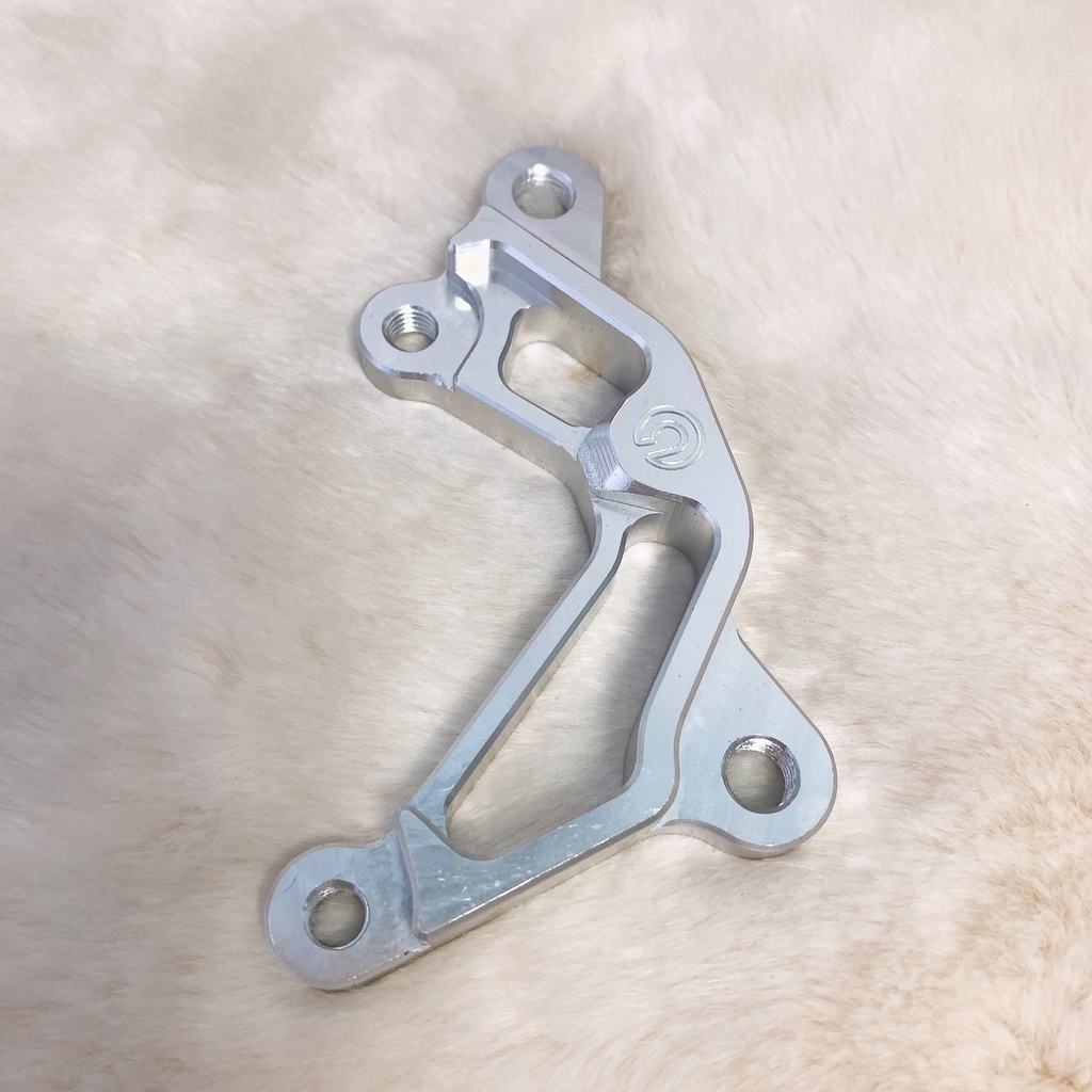 Bát trước xe Sirius gắn Heo 2pis đi đĩa size 260mm 267mm