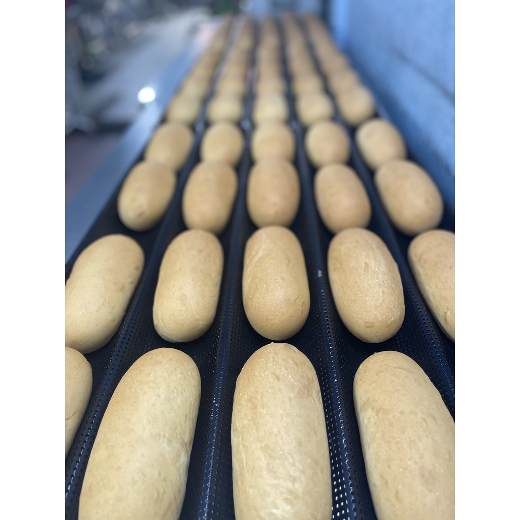 Vỏ bánh Hotdog Lò Bánh A Sấm Bakery