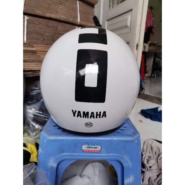 Nón/mũ bảo hiểm 3/4 yamaha kiểu tròn- nhập INDOSIA_ có trầy xước.
