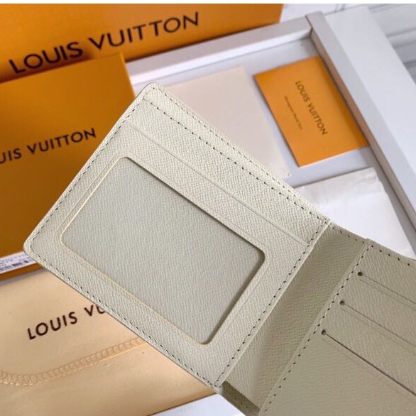 Chuẩn bị vận chuyển ví thời trang Louis vuitton M60930 hình ảnh thực tế ví LV người đàn ông
