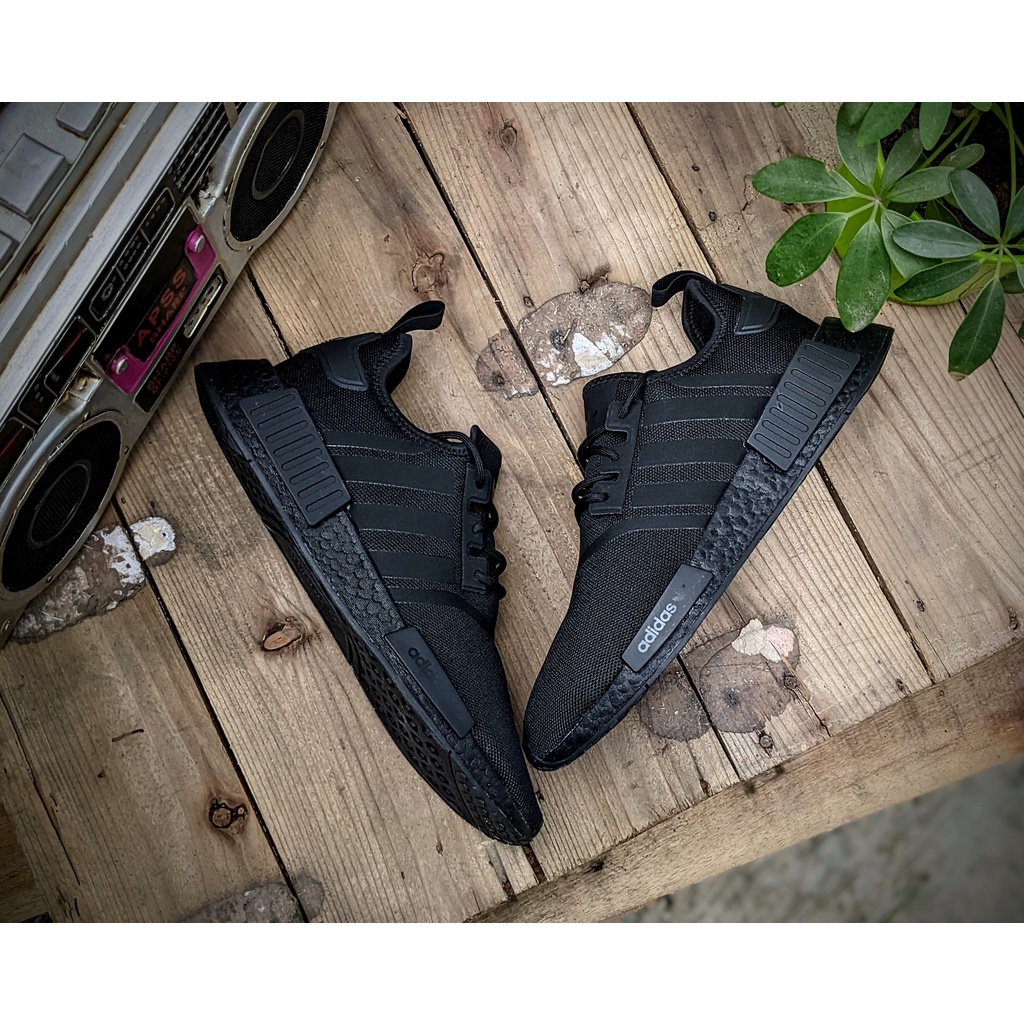 Giày thể thao sneaker Adidas NMD R1 Full Black chính hãng