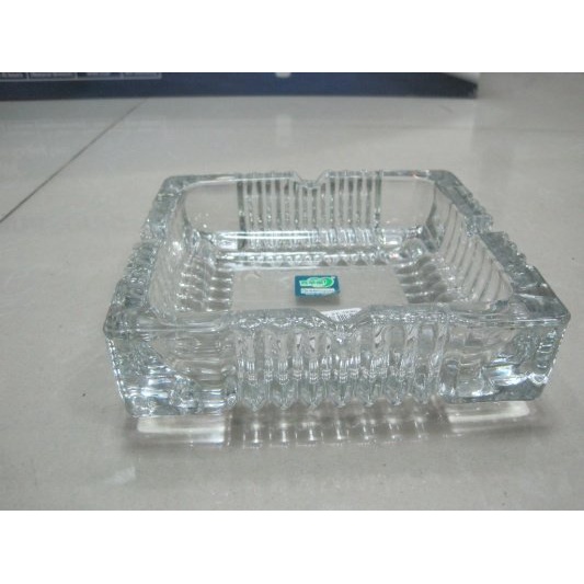 Gạt tàn thuốc thủy tinh vuông YG1016-3. ĐTBX