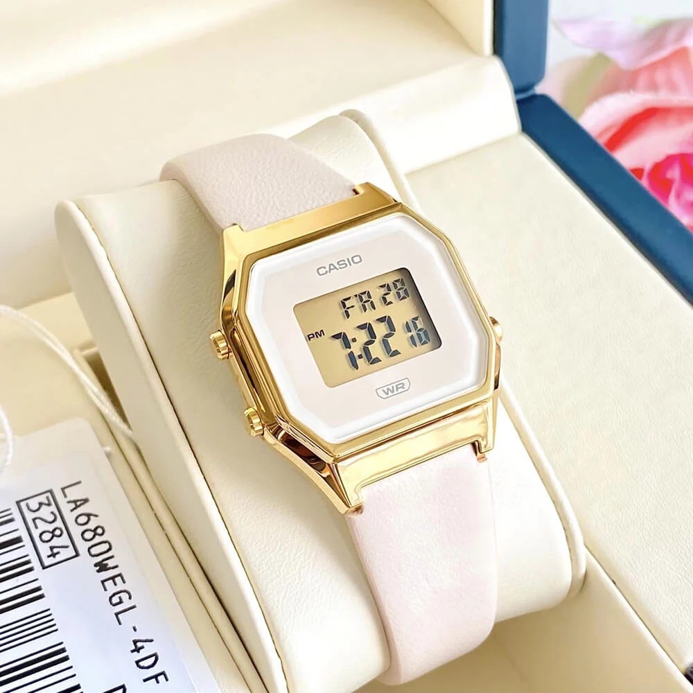 Đồng Hồ Casio LA680WEGL-4DF Nữ | Dây Da | Mặt Điện Tử Cổ Điển | Chống Nước