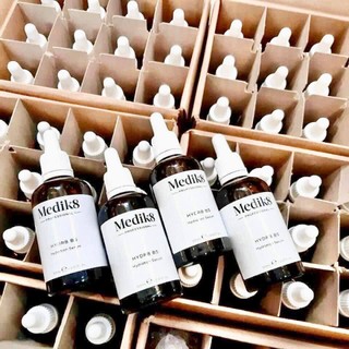 Serum cấp ẩm phục hồi Hydr8 B5 Medik8 60ml