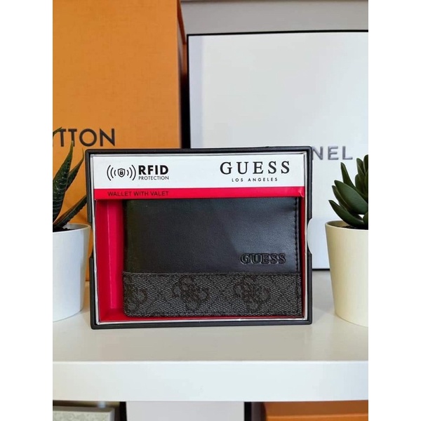 ví nam Guess