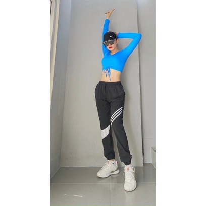 Áo dài tay dáng croptop chất thun lạnh tập thể thao.