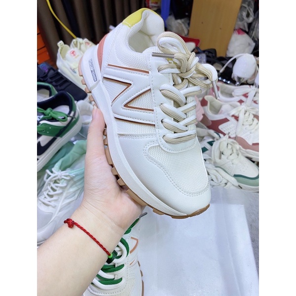 Giày thể thao nữ chữ N phối hai dây siêu nhẹ
