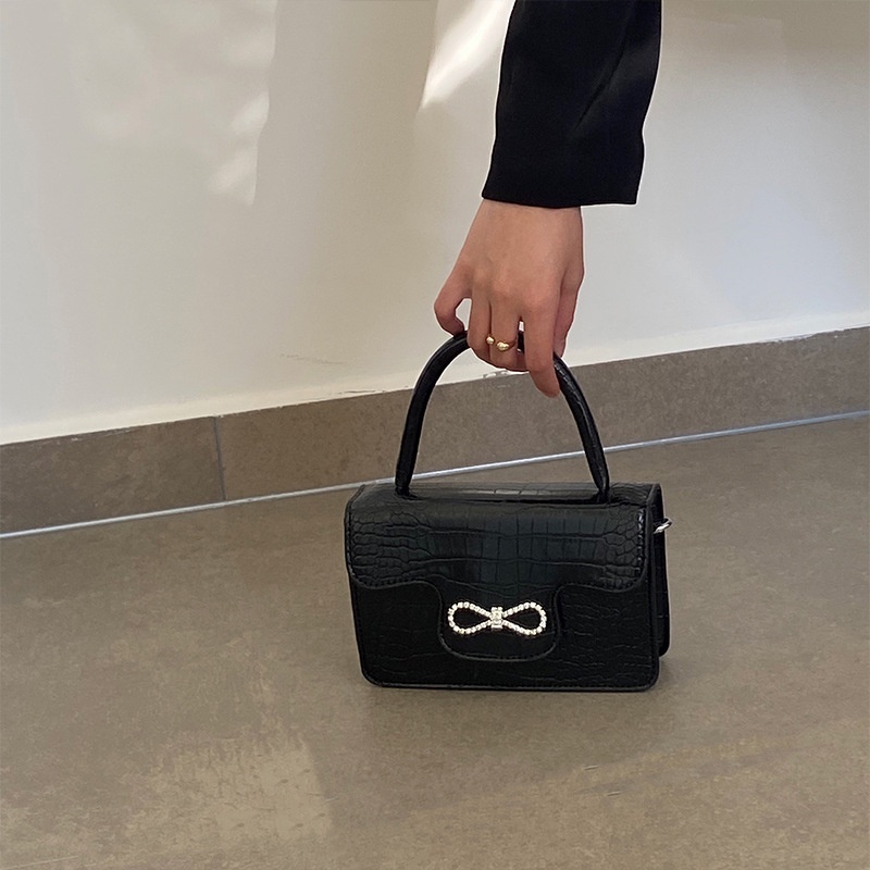 Mischa Túi Xách Da PU Dáng Vuông Màu Trơn Họa Tiết Da Cá Sấu Phối Dây Xích Đơn Giản Đa Ứng Dụng