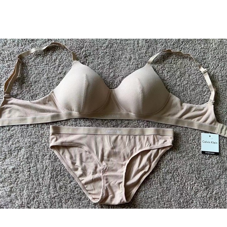 Áo Ngực Tam Giác + Quần Sịp Hiện Đại Phong Cách Mới Dành Cho Bạn Nữ