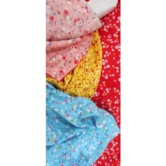 Áo Dài Tết Hoa Nhí cho bé gái màu Xanh Đỏ Vàng Hồng xinh yêu